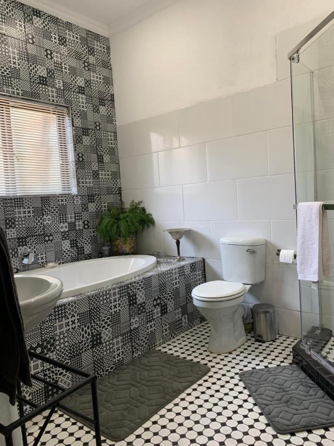 Douglas Villas Tzaneen Buitenkant foto